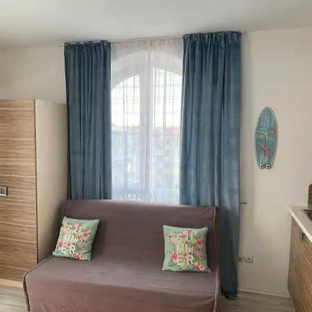 Apartment Sea Isle-rainbow 4 *